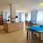 Naturamare - Piscina Idromassaggio Con Vista Mare Aperta Fino Alle Ore 22-00 Aparthotel 3*