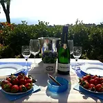 Naturamare - Piscina Idromassaggio Con Vista Mare Aperta Fino Alle Ore 22-00 Aparthotel 3*