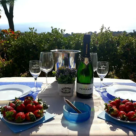 Naturamare - Piscina Idromassaggio Con Vista Mare Aperta Fino Alle Ore 22-00 아파트호텔 *