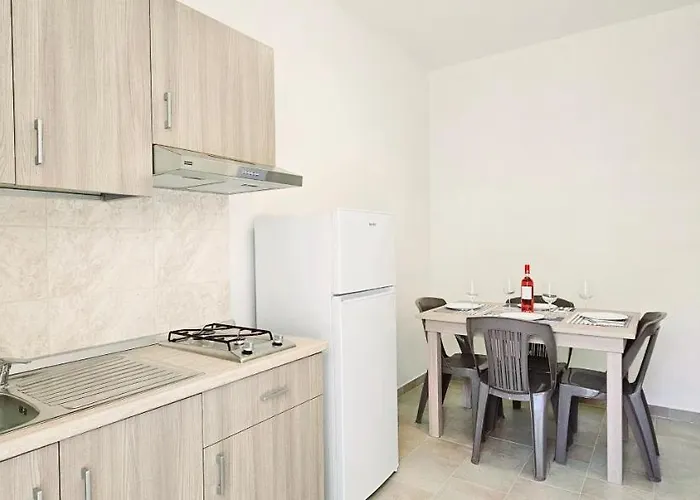 Naturamare - Piscina Idromassaggio Con Vista Mare Aperta Fino Alle Ore 22-00 Apartmanhotel