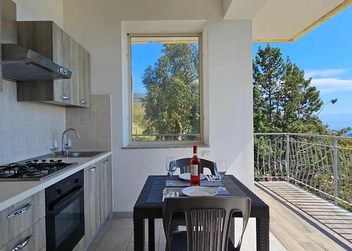 Naturamare - Piscina Idromassaggio Con Vista Mare Aperta Fino Alle Ore 22-00 Apartmanhotel Capo Vaticano