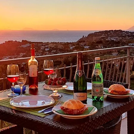 Apartmanhotel Naturamare - Piscina Idromassaggio Con Vista Mare Aperta Fino Alle Ore 22-00