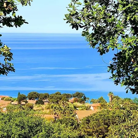 Apartmanhotel Naturamare - Piscina Idromassaggio Con Vista Mare Aperta Fino Alle Ore 22-00