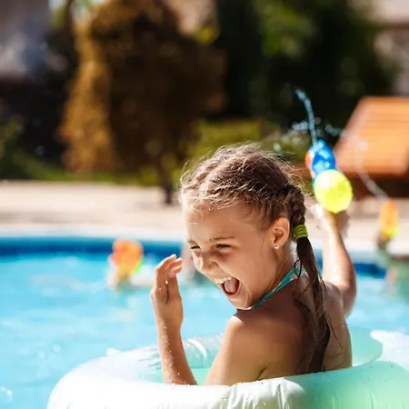 Naturamare - Piscina Idromassaggio Con Vista Mare Aperta Fino Alle Ore 22-00 Apartmanhotel 3*