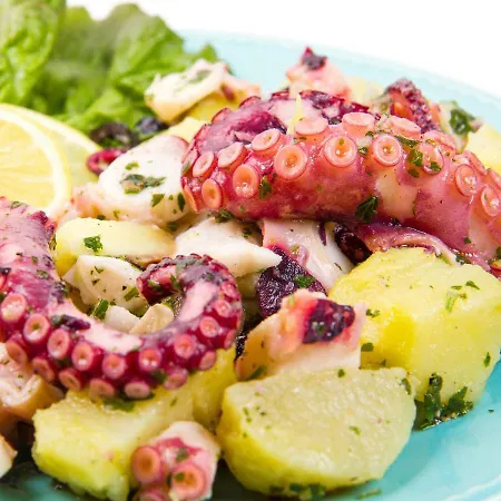 Naturamare - Piscina Idromassaggio Con Vista Mare Aperta Fino Alle Ore 22-00 3*