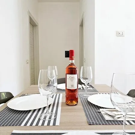Hotel apartamentowy Naturamare - Piscina Idromassaggio Con Vista Mare Aperta Fino Alle Ore 22-00