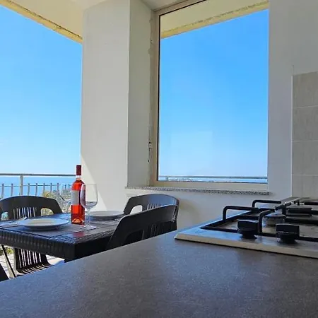 Naturamare - Piscina Idromassaggio Con Vista Mare Aperta Fino Alle Ore 22-00 Apartmanhotel Capo Vaticano