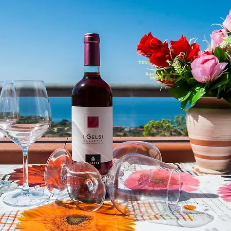 Naturamare - Piscina Idromassaggio Con Vista Mare Aperta Fino Alle Ore 22-00 Aparthotel 3*