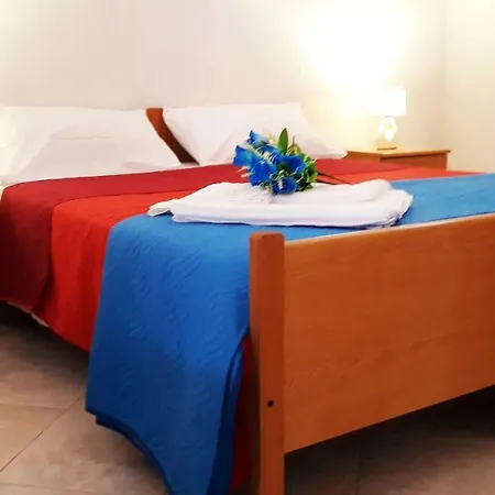 Apartmanhotel Naturamare - Piscina Idromassaggio Con Vista Mare Aperta Fino Alle Ore 22-00