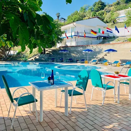 Naturamare - Piscina Idromassaggio Con Vista Mare Aperta Fino Alle Ore 22-00