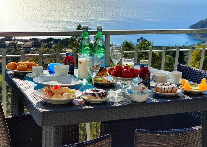 Naturamare - Piscina Idromassaggio Con Vista Mare Aperta Fino Alle Ore 22-00 3*