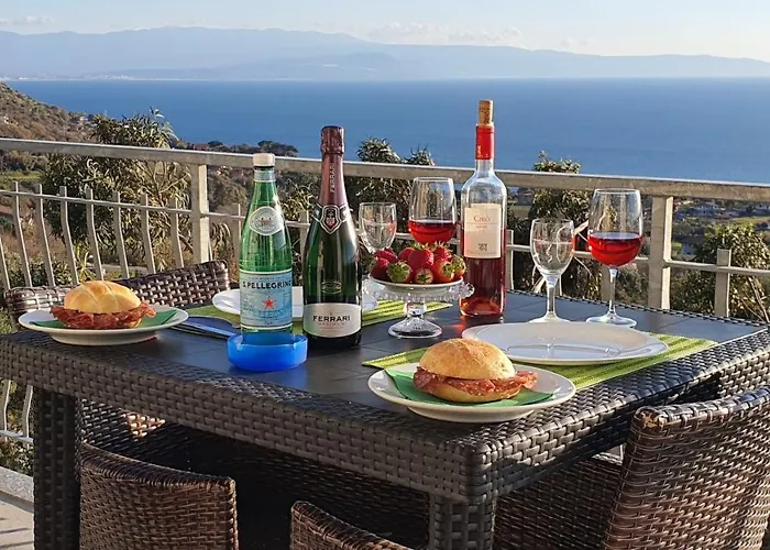 Naturamare - Piscina Idromassaggio Con Vista Mare Aperta Fino Alle Ore 22-00 Capo Vaticano