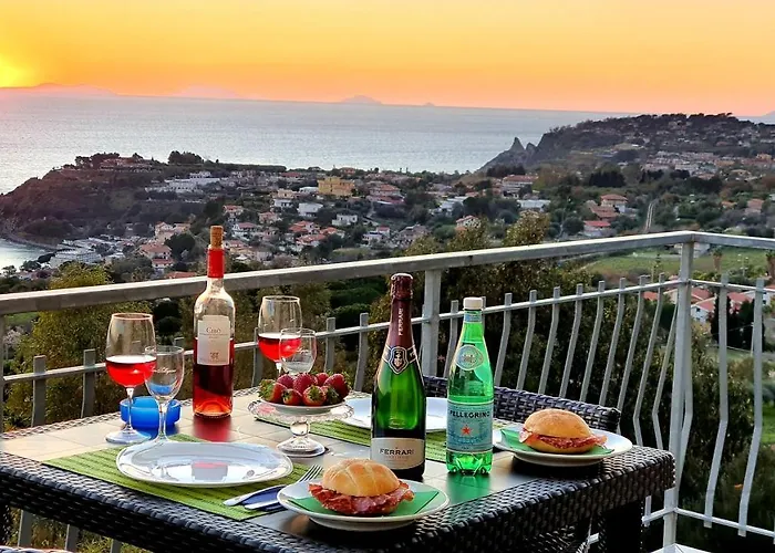 Naturamare - Piscina Idromassaggio Con Vista Mare Aperta Fino Alle Ore 22-00 3* 梵蒂冈角