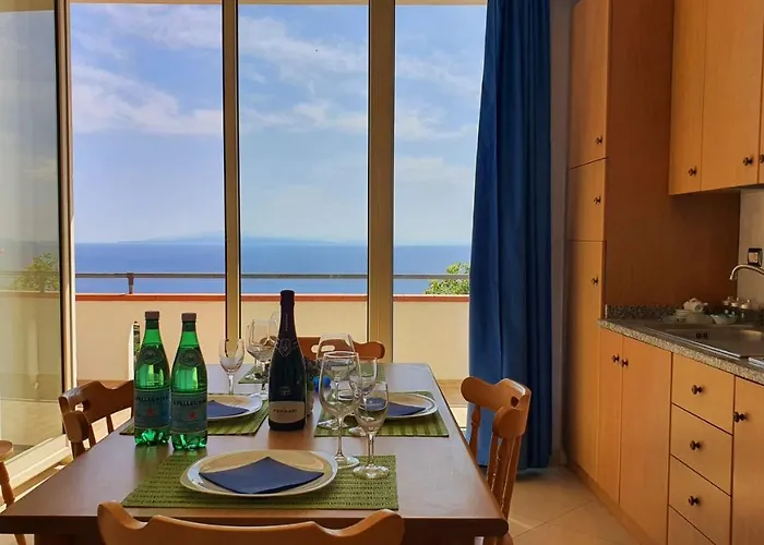 Naturamare - Piscina Idromassaggio Con Vista Mare Aperta Fino Alle Ore 22-00 3*