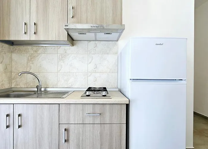 מלון דירות Naturamare - Piscina Idromassaggio Con Vista Mare Aperta Fino Alle Ore 22-00 3*