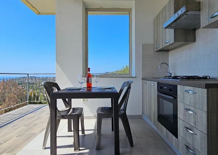 公寓式酒店 Naturamare - Piscina Idromassaggio Con Vista Mare Aperta Fino Alle Ore 22-00 梵蒂冈角