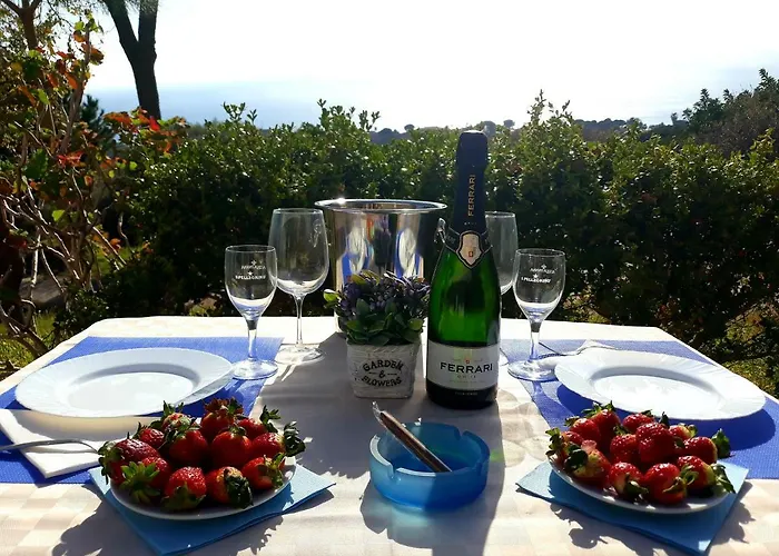 Naturamare - Piscina Idromassaggio Con Vista Mare Aperta Fino Alle Ore 22-00 מלון דירות 3*